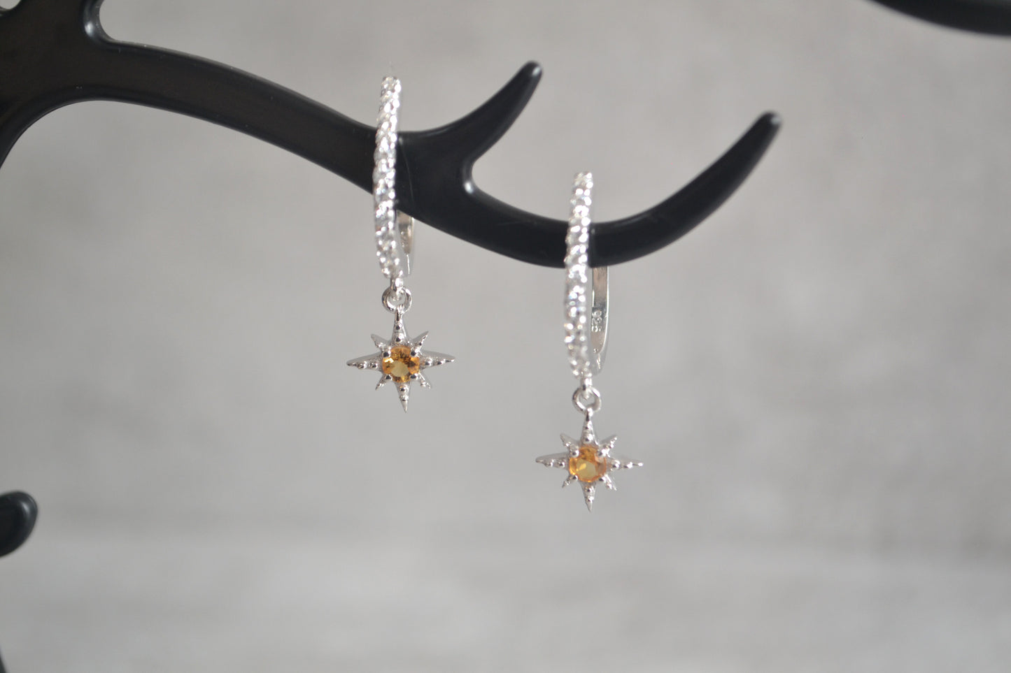 Sterling Silver Citrine Star Dangle drop Earrings.