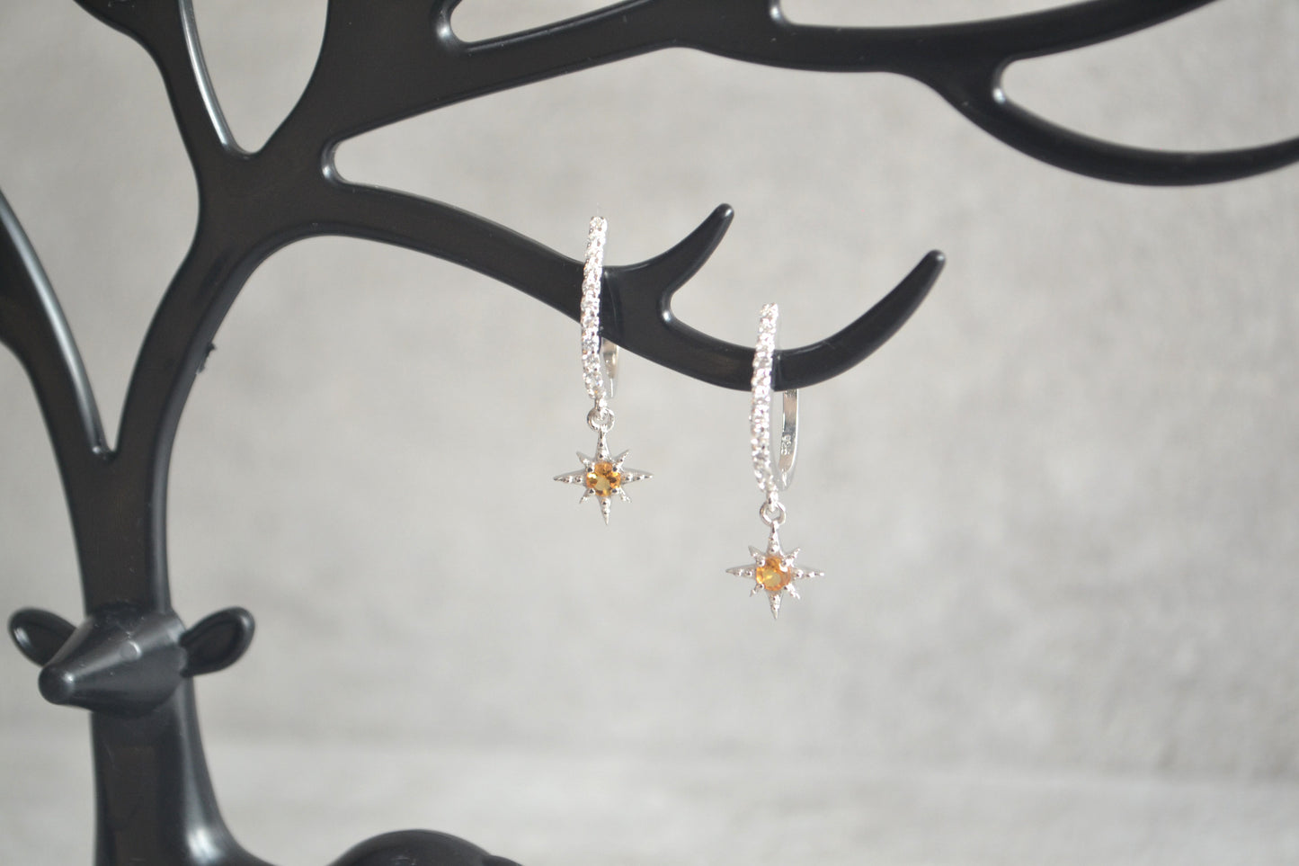 Sterling Silver Citrine Star Dangle drop Earrings.