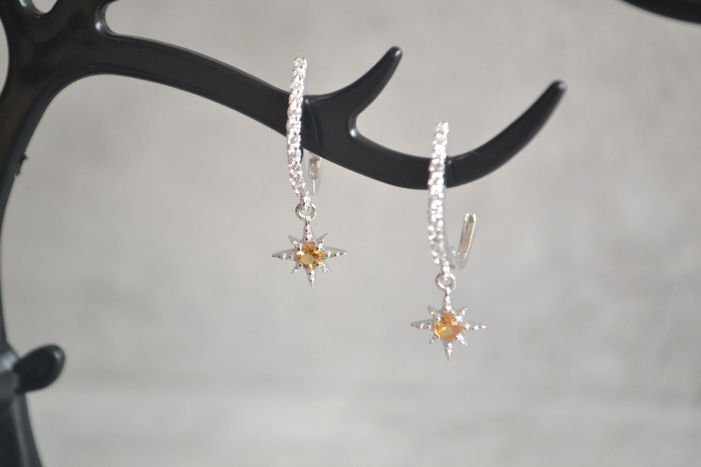 Sterling Silver Citrine Star Dangle drop Earrings.