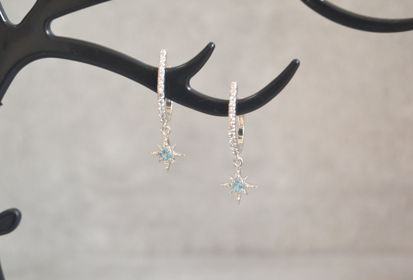 Sterling Silver Blue Topaz Star Dangle drop Earrings.